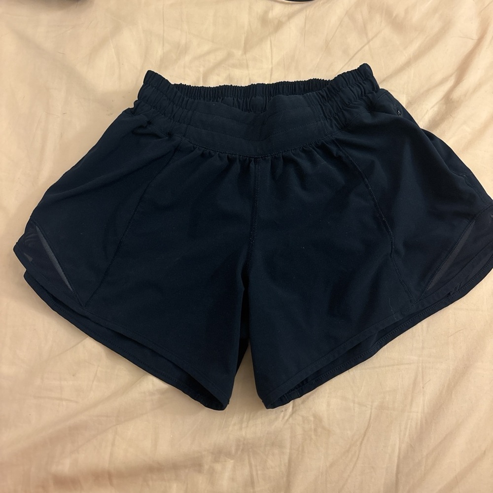 Lululemon Athletica Black Athletic Shorts Lightweight Mid-Thigh